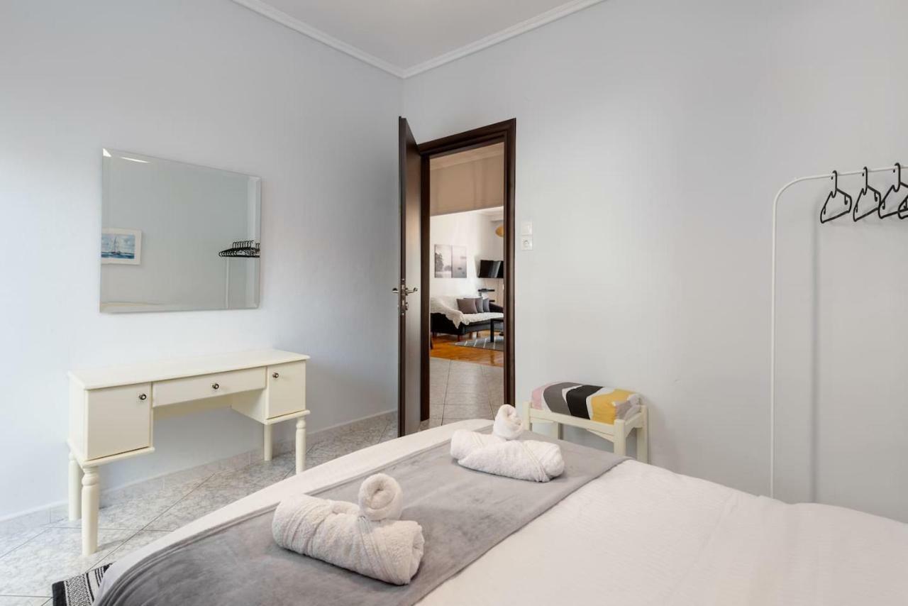 Upscale And Spacious 3Br Home เทสซาโลนิกิ ภายนอก รูปภาพ