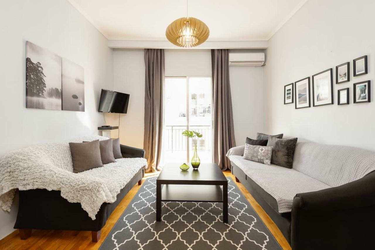 Upscale And Spacious 3Br Home เทสซาโลนิกิ ภายนอก รูปภาพ