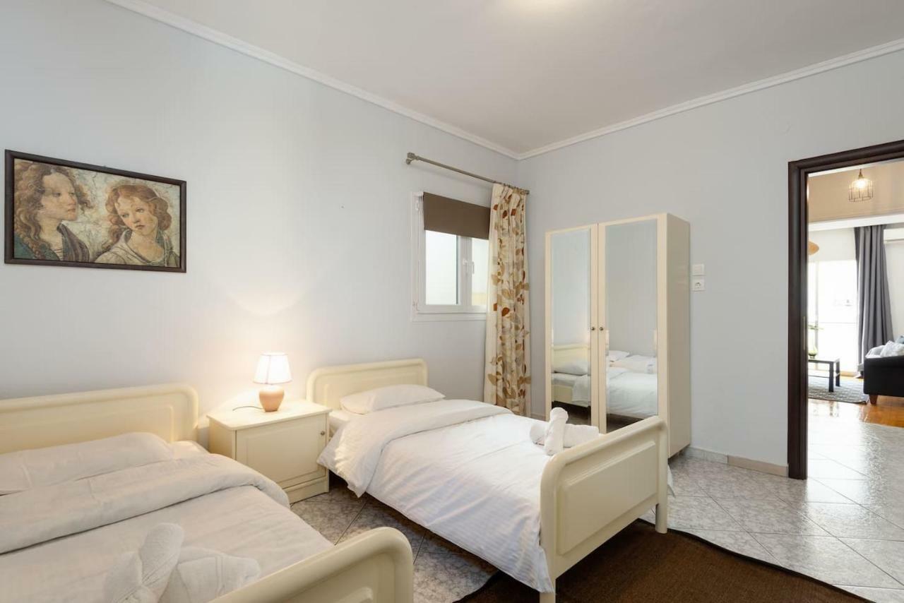 Upscale And Spacious 3Br Home เทสซาโลนิกิ ภายนอก รูปภาพ